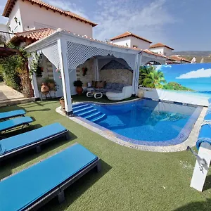 https://villa-habibi-luxury-5b.in-canary-islands.com