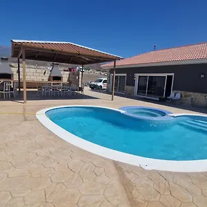 https://villa-marpacos.in-canary-islands.com